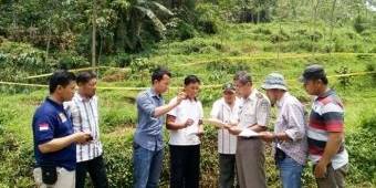 Kasus Penanaman Kebun Sengon di Blitar, Penyidik dan BPN Turun Ke Lokasi