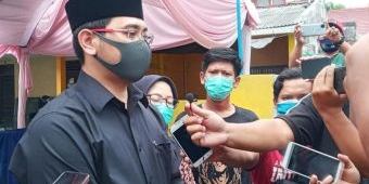 Nyoblos di TPS 03 Kandangsapi, Cawali Teno Siap Terima Hasil Pilwali Pasuruan 2020
