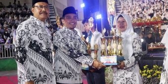Pagelaran Wayang Meriahkan Gebyar Malam Puncak Hari Guru Nasional Kota Pasuruan