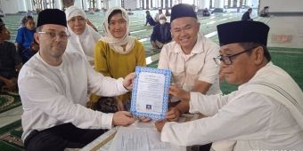 Penasaran dengan Islam,  Warga Australia dan Korea Masuk Islam di Masjid Al-Akbar Surabaya