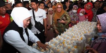 Stabilkan Harga Bahan Pokok, Gubernur Khofifah Gelar Operasi Pasar Murah di Madiun