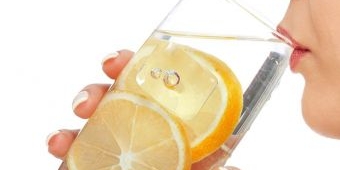 Benarkah Air Lemon Bagus untuk Program Diet? Simak Penjelasannya