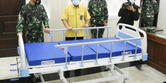 Petrokimia Gresik Bantu Tempat Tidur Pasien RST dr Soepraoen Malang