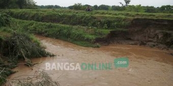 Tanggul Sungai di Bandar Kedungmulyo Makin Tergerus, Dua Dusun Terancam, BPBD Siap-siap
