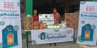 Yayasan Wings Peduli Bagikan Ribuan Paket Sembako ke Ponpes di Jombang
