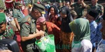 TMMD di Jombang Ditutup dengan Khitanan Massal, Pengobatan Gratis, dan Bazaar Sembako Murah