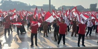 Sambut HUT RI, Pj Wali Kota Mojokerto Gelorakan Patriotisme dengan Pemasangan 7.900 Merah Putih