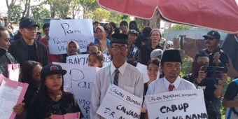 Ikut Demo Dukung Paslon Bumbung Kosong, PDIP Gresik Bakal Panggil Mega Bagus Saputra