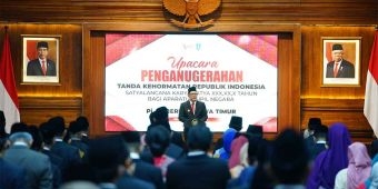 Pj Gubernur Jatim Beri Rasa Hormat ke 2.244 ASN Penerima Satyalancana Karya Satya