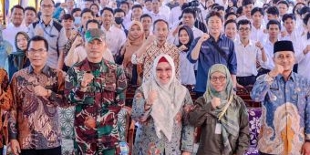 Pesan Wakil Bupati Gresik saat Hadiri Job Fair di SMK Asa'adah