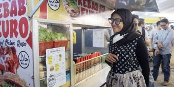 Buka Explorasa Street Food Festival, Ketua TP PKK Kota Kediri Dorong Digitalisasi PKL