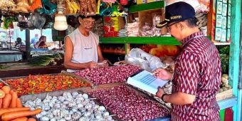 Monitoring Harga, Komoditas di Pasar Kota Kediri Terpantau Aman