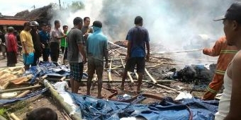 Tiga Rumah di Gayam Bojonegoro Ludes Terbakar