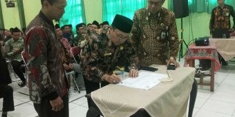 Tingkatkan Mutu Pendidikan, Kemenag Lamongan Teken MoU dengan BAN-PDM Provinsi Jawa Timur