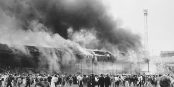 Mengenang Kebakaran Hebat di Stadion Bradford Inggris yang Tewaskan 56 Suporter