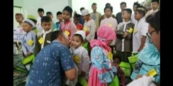PT PP Tol Pandaan-Malang Berikan Santunan ke Puluhan Anak Yatim