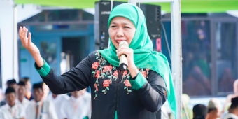 Mohon Doa Restu Maju Pilgub Jatim 2024, ​Khofifah Ajak Muslimat NU Jember Perbanyak Sedekah