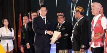 ​menteri-ahy-bagi-masyarakat-adat-tanah-adalah-perwujudan-hakikat-kehidupan