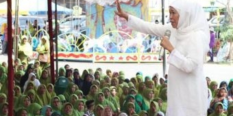 ​Hadiri Pasar Rakyat Muslimat NU, Gubernur Khofifah Ajak Ibu Rumah Tangga Bisnis Online