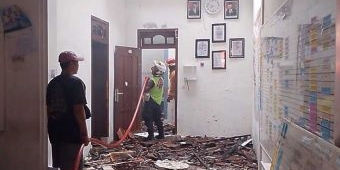 Diduga Korsleting, Kantor Unit PNM Mekar Syariah di Trowulan Mojokerto Terbakar