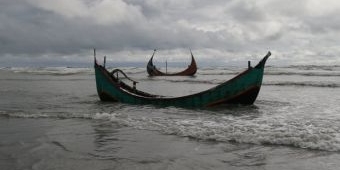 ​Perahu Pengungsi Rohingya Terbalik, 16 Tewas, Lusinan Hilang