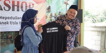 Grebeg Jumat dan Kampanye Putih Bersama Anggota DPRD Provinsi Rohani Siswanto di Pasuruan