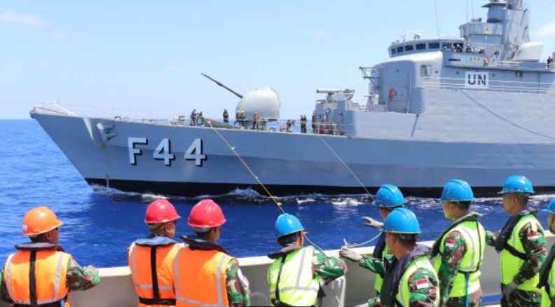 KRI Hasanudin 366 Latihan Bersama Kapal Perang Brazil BRS Independencia