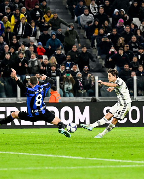 Juventus Taklukan Inter Milan 2 0 Dalam Derby D Italia