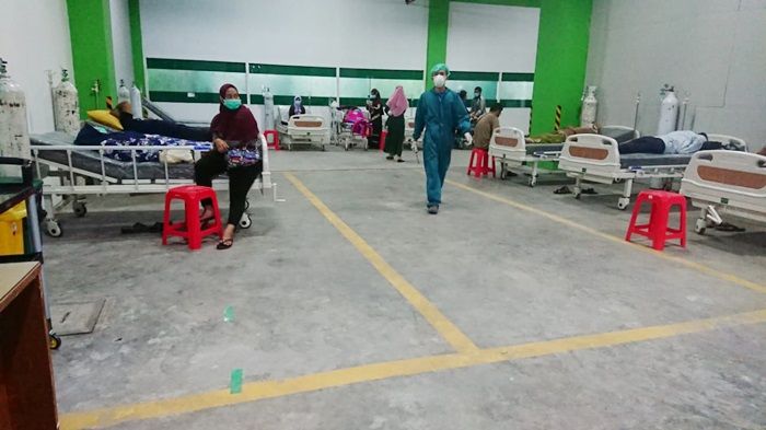 Ruang Isolasi Overload, Hall Parkir RSI Siti Hajar Sidoarjo Dipakai Rawat Pasien COVID-19