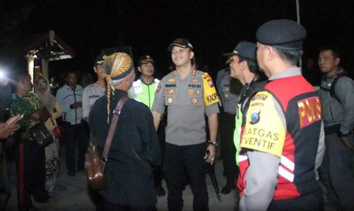 Malam Satu Suro, Kapolres Ngawi Pantau Langsung Kegiatan di Alas Ketonggo
