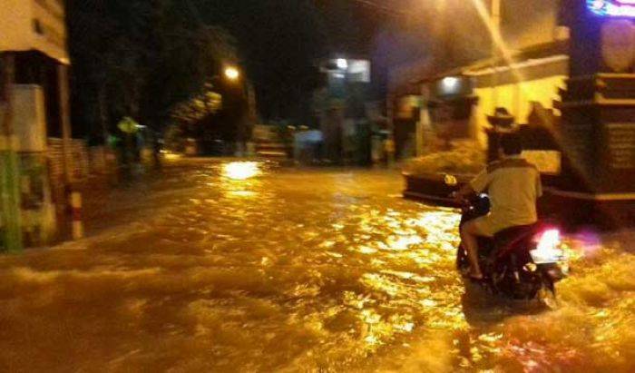 Banjir Sampang Telan Korban Jiwa, Seorang Siswa SMP Terseret Arus