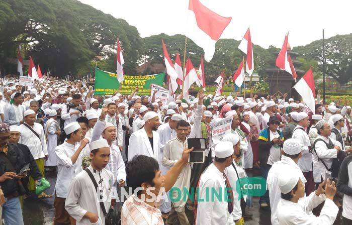Demo 4 November di Malang, Massa Inginkan Penindakan Hukum secara Nyata Terhadap Ahok