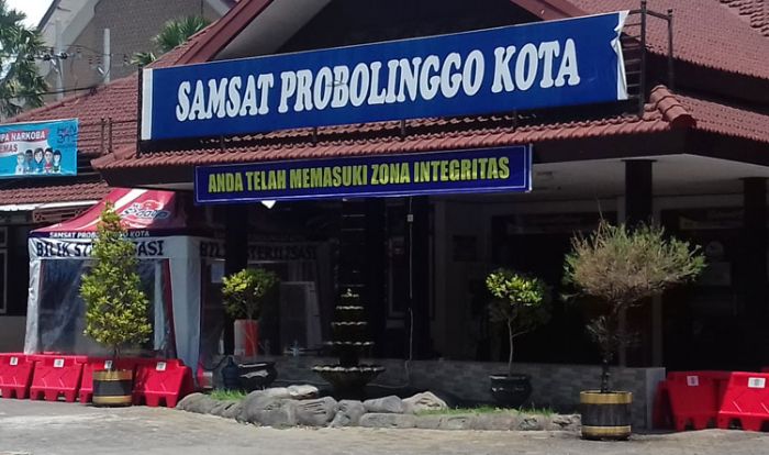 Kasatlantas Bantah Pelayanan di Kantor Samsat Probolinggo Tutup
