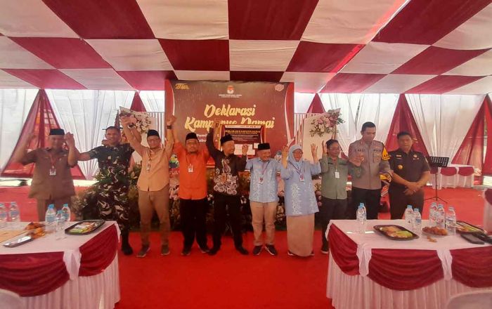 KPU Situbondo Gelar Deklarasi Kampanye Damai, Pasangan 01 Tak Hadir