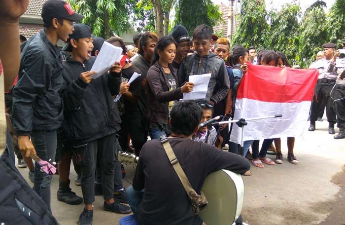 Satpol PP Kota Kediri Didemo Anak Punk, Protes Duagaan Penganiayaan