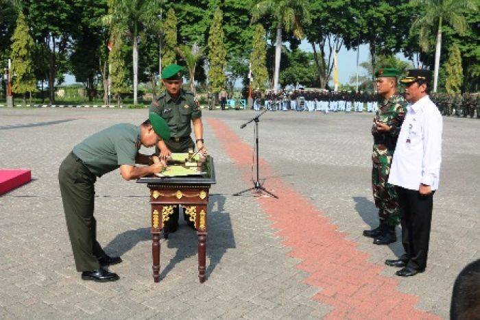 Pemkab Gresik Bantu Sukseskan Pelaksanaan TMMD ke-97 di Desa Ngabetan Cerme