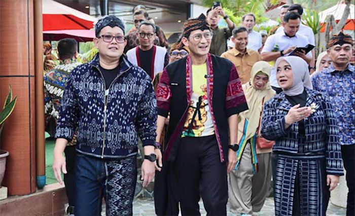 Pj Adhy Karyono Dampingi Menparekraf RI Buka Gelaran East Java Fashion Harmony