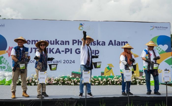 Petrokimia Gresik Gelar Demplot Pupuk NPK Phonska Alam di Bogor