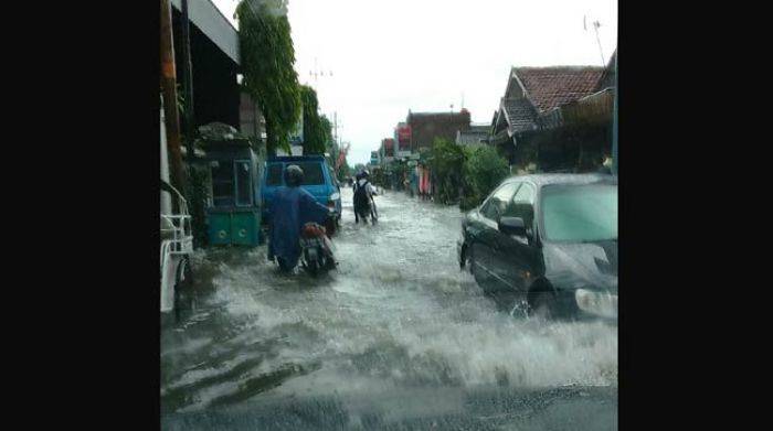 Masih Banjir, Wali Kota Kediri Salahkan Desain Gorong-Gorong