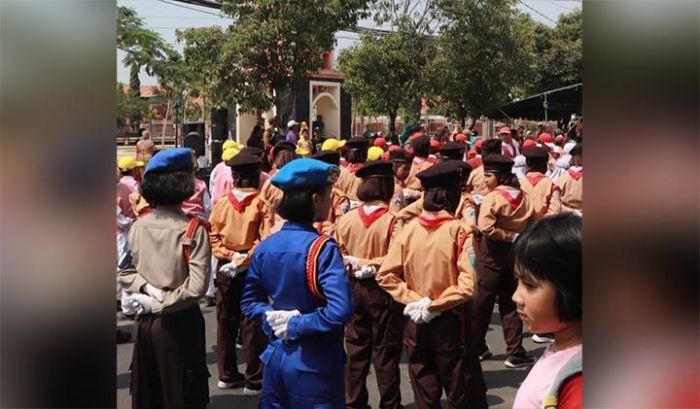 Peringati HUT ke-74 Kemerdekaan RI, Pemkot Pasuruan Gelar Lomba Gerak Jalan Tingkat SD