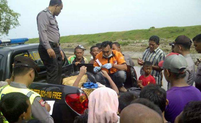 Penemuan Mayat di Sungai Dusun Kepuh Jombang Gegerkan Warga
