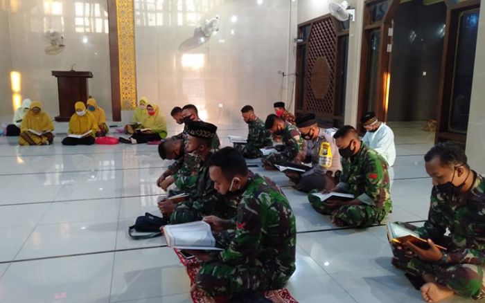 Peringati HUT TNI ke-75, Satgas TMMD ke-109 di Tebluru Gelar Khotmil Quran
