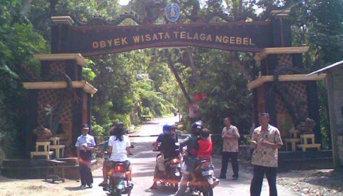 Akhir Pekan, Ribuan Pengunjung Padati Telaga Ngebel Ponorogo