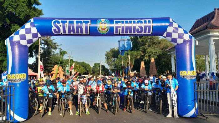 Sosialisasi Gempur Rokok Ilegal Turut Digelar saat Gowes Bareng Bung Karna di Situbondo