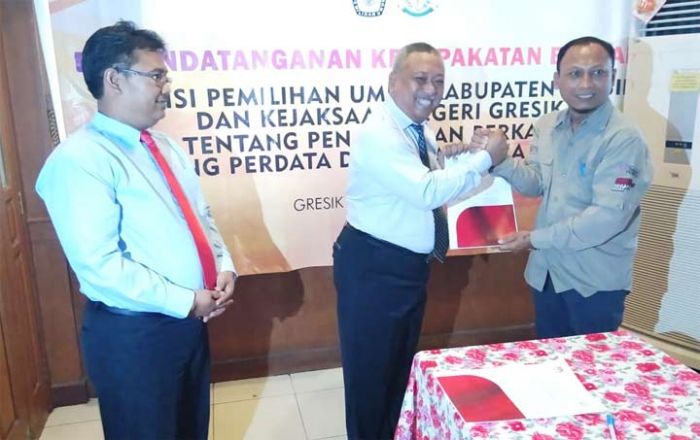 Sukseskan Pemilu 2019, KPU dan Kejari Gresik Teken MoU di Bidang Hukum