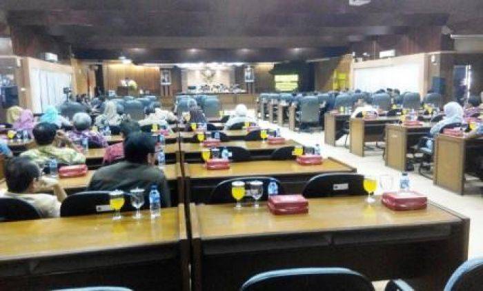 Dana Transfer Daerah Dikepras, RAPBD Perubahan 2016 Sidoarjo Menurun