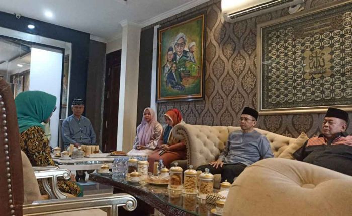 Sampaikan Amanat Ganjar-Mahfud, Tuan Guru Bajang Kunjungi Sejumlah Ponpes di Jombang