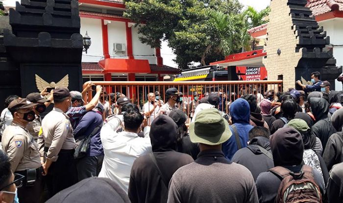 Demo Tolak Omnibus Law UU Cipta Kerja di Kediri, 15 ABG Diamankan
