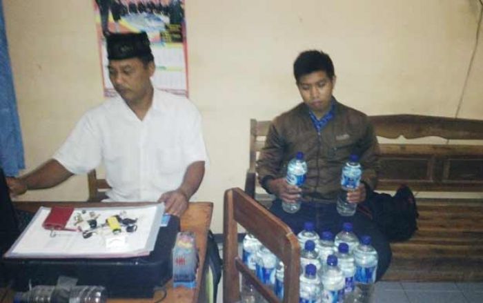Pemuda Desa Kerek Ngawi Ditangkap Polisi, Bawa Puluhan Botol Berisi Miras 