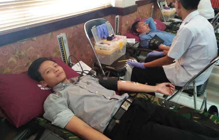 Peringati Hari Uang, KPP Blitar Gelar Donor Darah